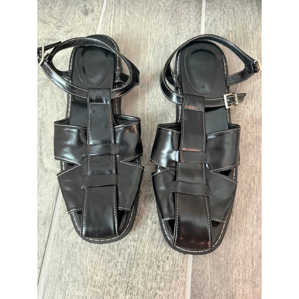 Women's Size 7 Black Faux Leather Fisherman Sandals w/ Quick Release Clasp